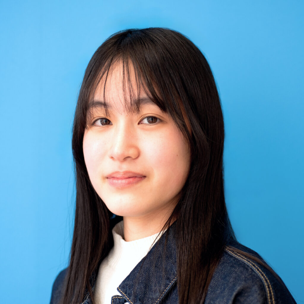 足立真奈